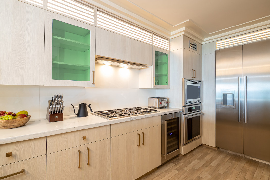 Espacio The Jewel of Waikiki Luxury Suite Premium Kitchen